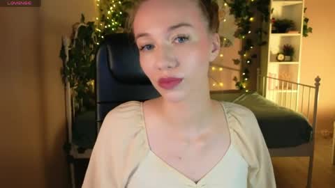 Kelly online show from 27, 4, 2026