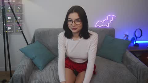 Kelly online show from 4, 1, 2025