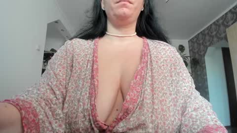 Monday - Friday  08 am - 3 pm GMT 3 online show from 31, 1, 2025