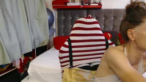 Snapshot of kellynumber chatting on 25, 6, 2026 kelly online show from 25, 6, 2026