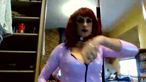 kellypvc1 online show from 10, 10, 2025