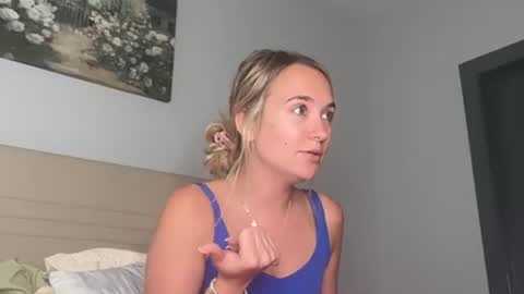 Snapshot of kelseyblu chatting on 9, 5, 2026 Kelsey Blu online show from 9, 5, 2026