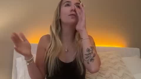 Snapshot of kelseyblu chatting on 19, 5, 2026 Kelsey Blu online show from 19, 5, 2026