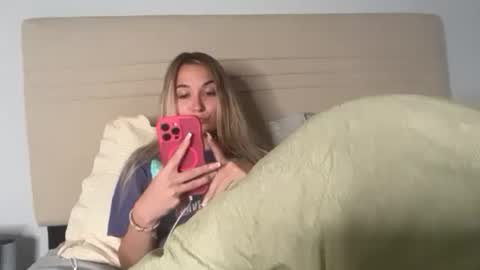 Snapshot of kelseyblu chatting on 24, 5, 2026 Kelsey Blu online show from 24, 5, 2026