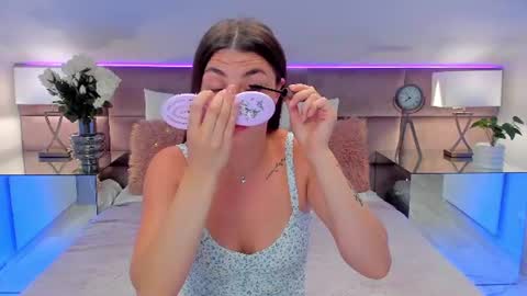 kelsi_di online show from 30, 6, 2026