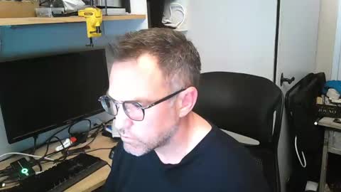 kelvin06133 online show from 4, 2, 2025