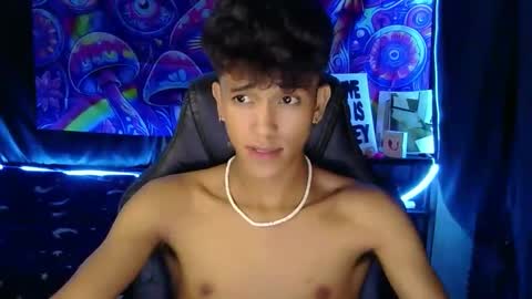 Snapshot of ken_bigcockxx chatting on 21, 4, 2026 Ken online show from 21, 4, 2026