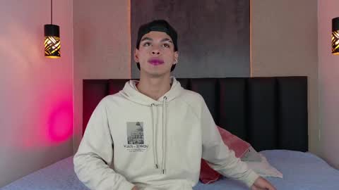   online show from 22, 2, 2025