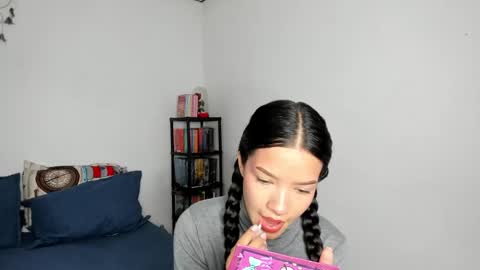 Kendal online show from 5, 2, 2025