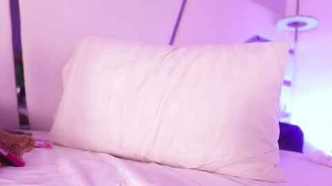 kendall_evanss_ online show from 19, 7, 2026