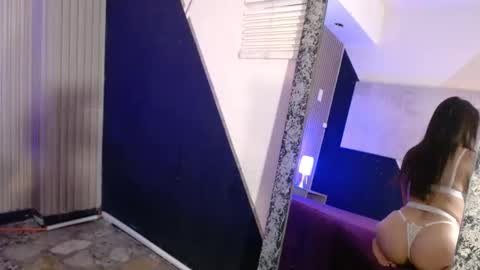 Snapshot of kendall_saenz chatting on 27, 10, 2025 kendall_saenz online show from 27, 10, 2025