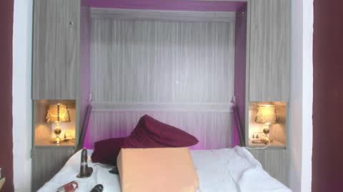 Kendal online show from 4, 3, 2025