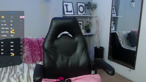 Kendall  online show from 4, 5, 2026