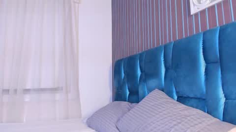 Kendal online show from 1, 2, 2026