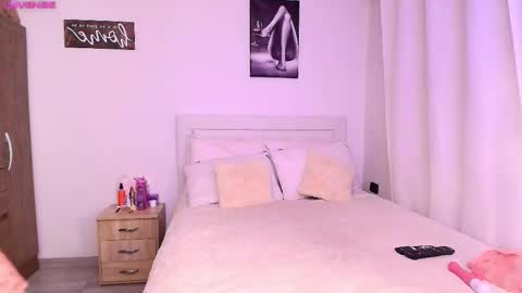 sweet kendra online show from 23, 2, 2025