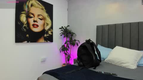 Kendra London online show from 14, 1, 2026