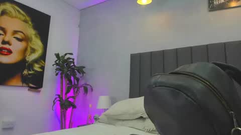Kendra London online show from 1, 7, 2026