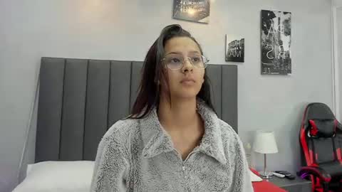 Kendra London online show from 6, 7, 2026
