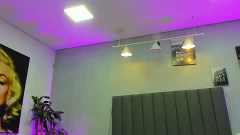 Kendra London online show from 18, 7, 2026