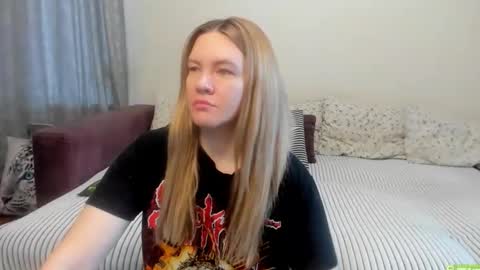Snapshot of kendra_xx_ chatting on 8, 6, 2026 Kendra online show from 8, 6, 2026