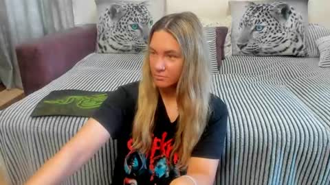 Kendra online show from 4, 8, 2026