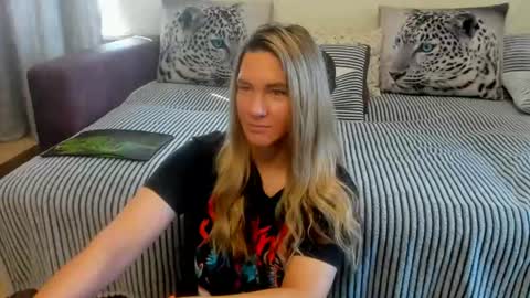 Kendra online show from 7, 8, 2026