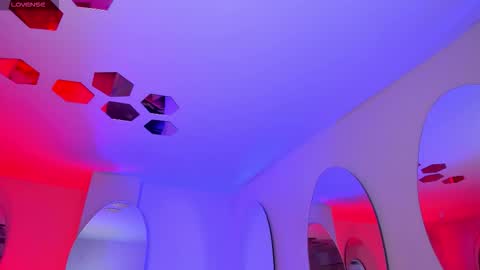 Snapshot of kendraclark_ chatting on 18, 3, 2026 K E N D R A online show from 18, 3, 2026