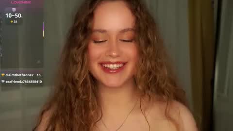 Snapshot of kendraedger chatting on 30, 9, 2025 Kira online show from 30, 9, 2025