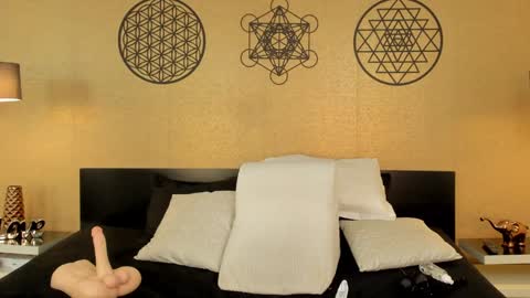 KENDRA online show from 7, 1, 2025