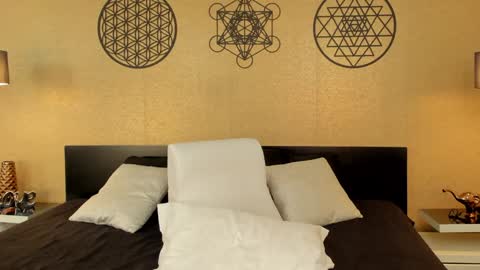 KENDRA online show from 9, 1, 2025