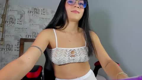 K E N I A  online show from 23, 10, 2025