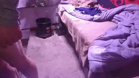 Snapshot of kenneth69h chatting on 2, 3, 2025 kenneth69h online show from 2, 3, 2025