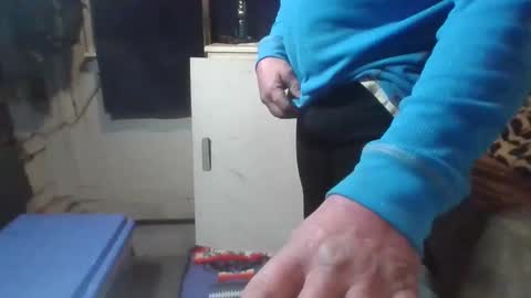 Snapshot of kenneth69h chatting on 30, 10, 2025 kenneth69h online show from 30, 10, 2025