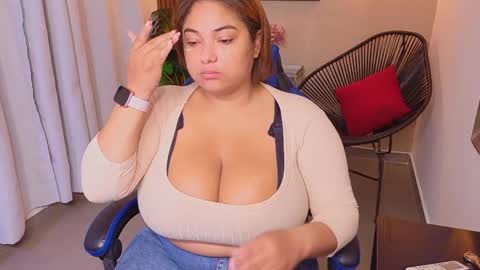 Snapshot of kenya_buhle chatting on 21, 5, 2026 Kenya Buhle online show from 21, 5, 2026