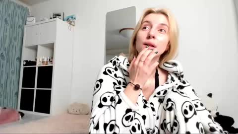 Kenzie online show from 18, 1, 2025