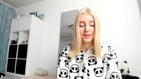 Kenzie online show from 22, 10, 2025