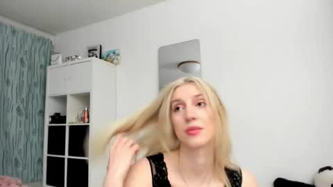 Kenzie online show from 20, 4, 2026