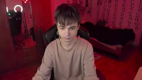 Snapshot of keorinav chatting on 29, 11, 2025 Looking for a moderator I PVT IS OPEN online show from 29, 11, 2025