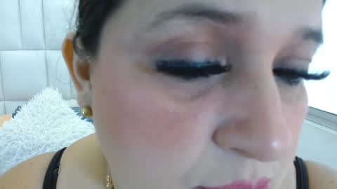 K E R L Y online show from 4, 12, 2025