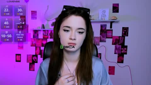 Snapshot of ketty_kitt chatting on 4, 4, 2026 ketty_kitt online show from 4, 4, 2026