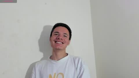 kevin_8686 online show from 25, 5, 2026