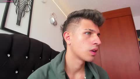 Kevin Ahs online show from 26, 11, 2025