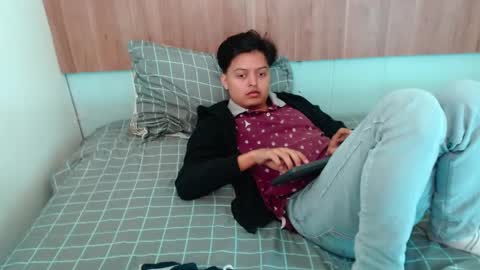 Snapshot of kevin_charless chatting on 4, 3, 2026 Kevin online show from 4, 3, 2026