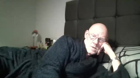 kevlooking4sez online show from 5, 1, 2025