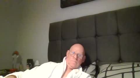 kevlooking4sez online show from 16, 2, 2025