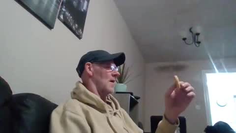 kevlooking4sez online show from 22, 2, 2025