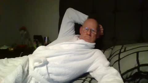 kevlooking4sez online show from 22, 2, 2025