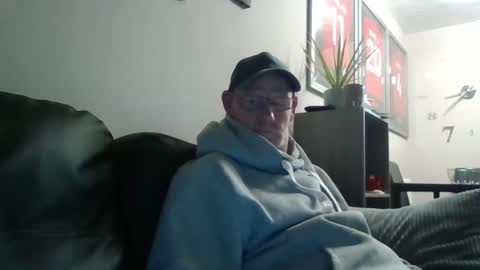 kevlooking4sez online show from 23, 9, 2025