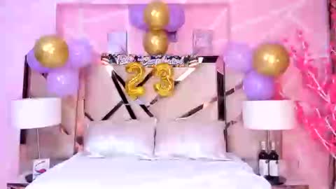 Keyla noa online show from 22, 4, 2026