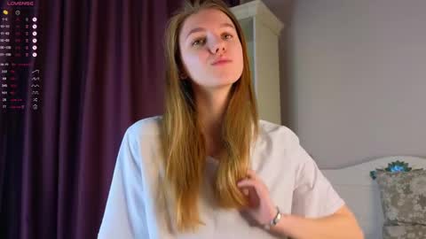 Hi Im Mary Glad to see you in my room  PVT is open online show from 25, 2, 2025